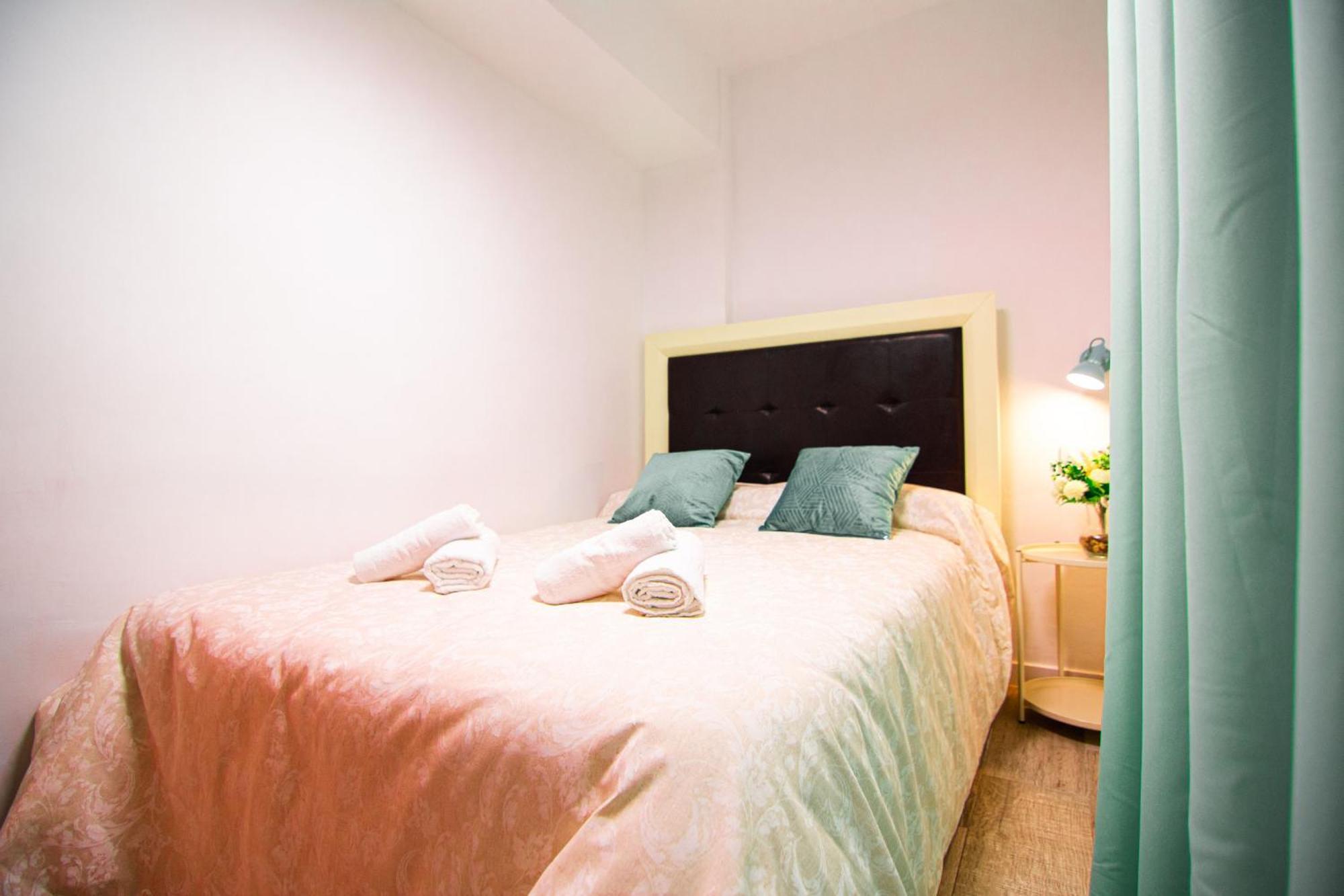 Edomus Playa Y Sol Boutique Apartment Seville Luaran gambar