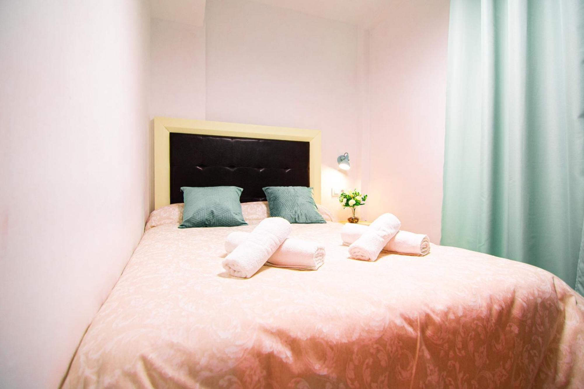Edomus Playa Y Sol Boutique Apartment Seville Luaran gambar